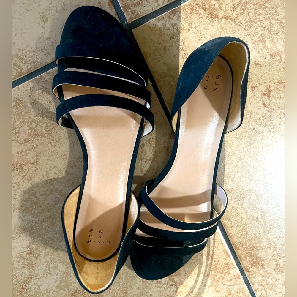 A New Day - Black flats